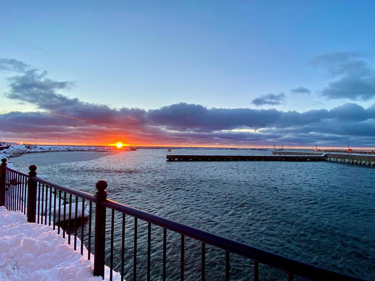Apartamenty Marina Z Widokiem Na Morze Darlowko Exterior foto