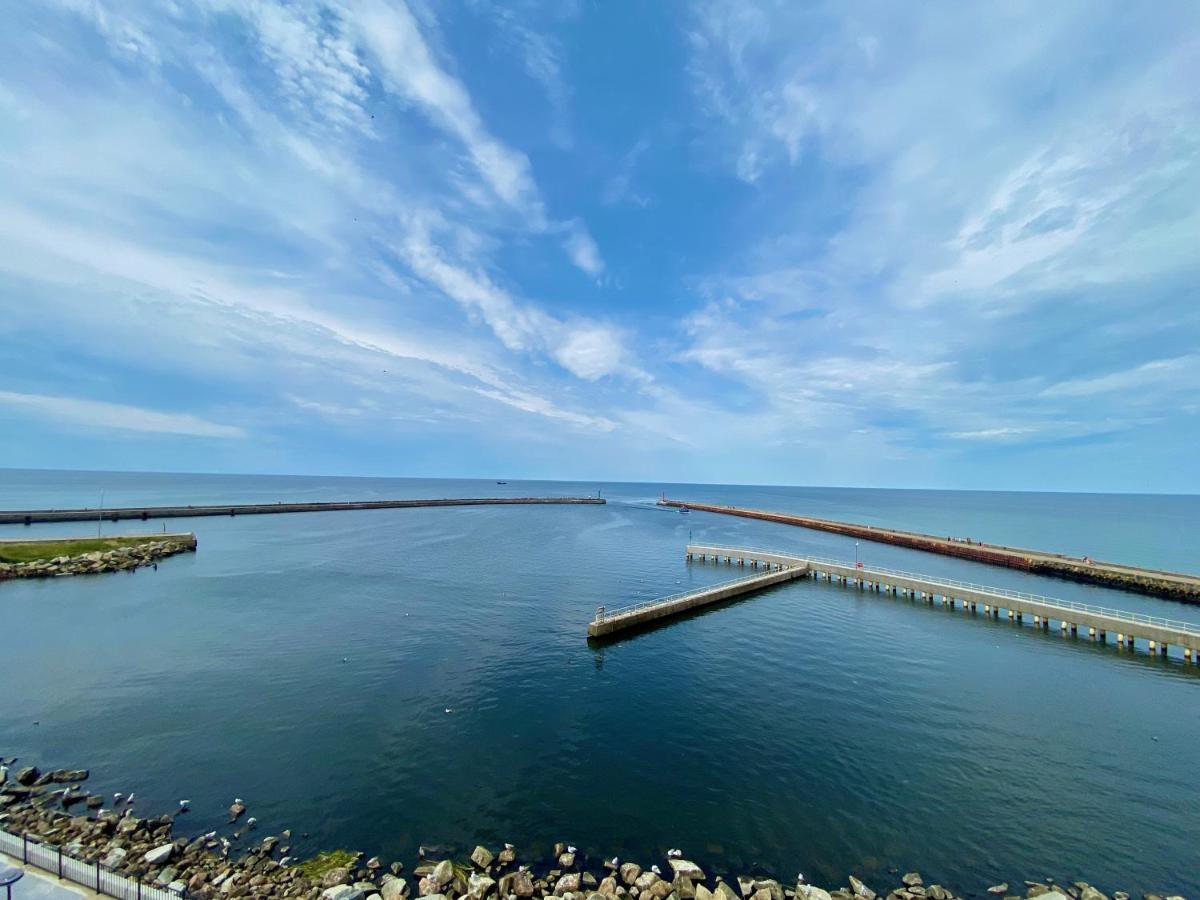 Apartamenty Marina Z Widokiem Na Morze Darlowko Exterior foto