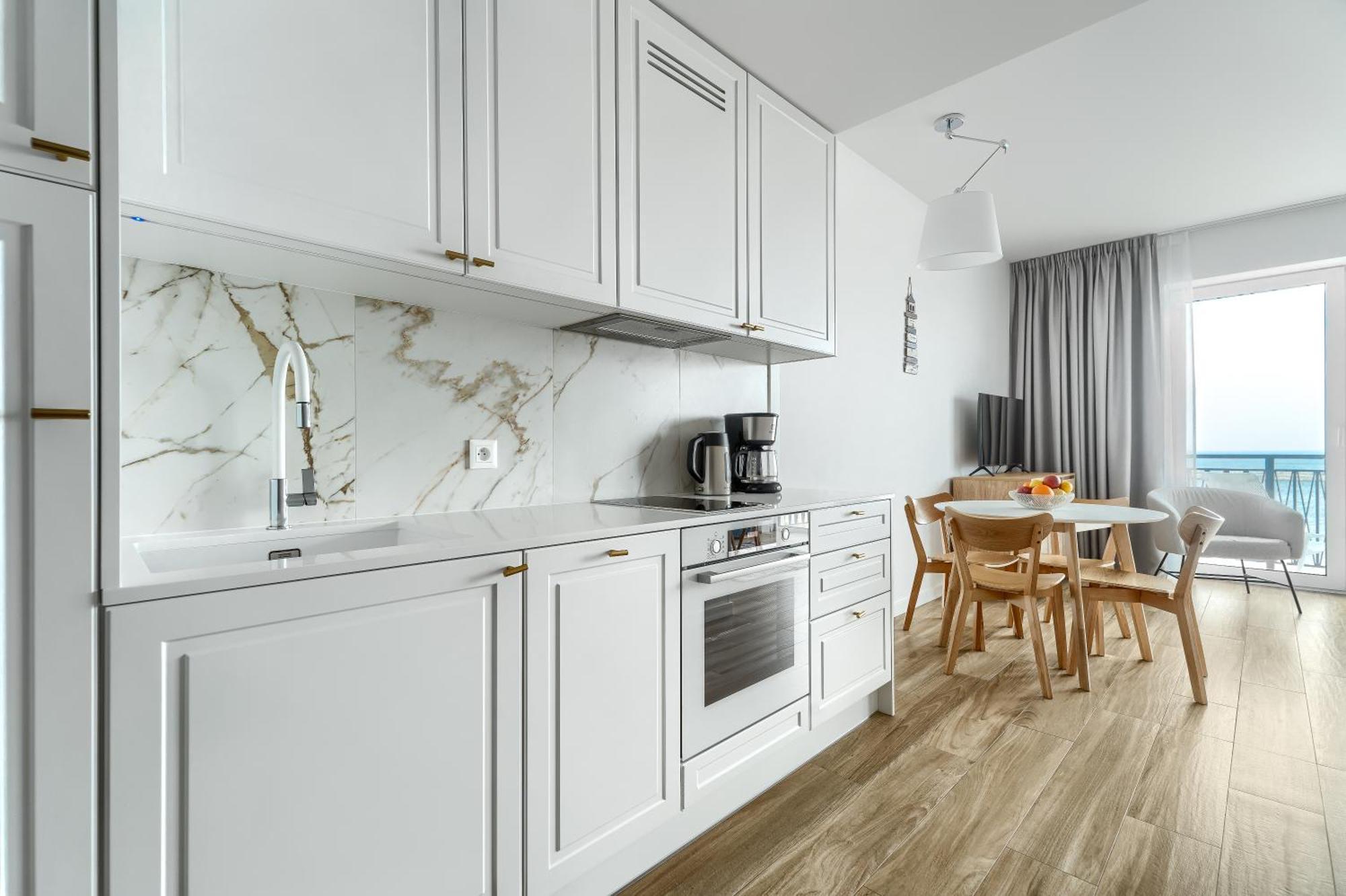 Apartamenty Marina Z Widokiem Na Morze Darlowko Exterior foto