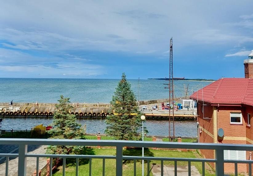 Apartamenty Marina Z Widokiem Na Morze Darlowko Exterior foto